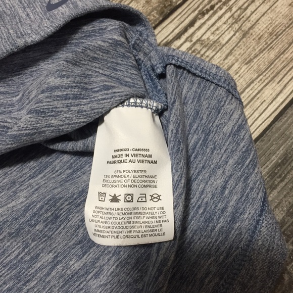 Nike Dri Fit Performance Hoodie Women’s L Blue Pullover Crop Relaxed - Picture 6 of 9